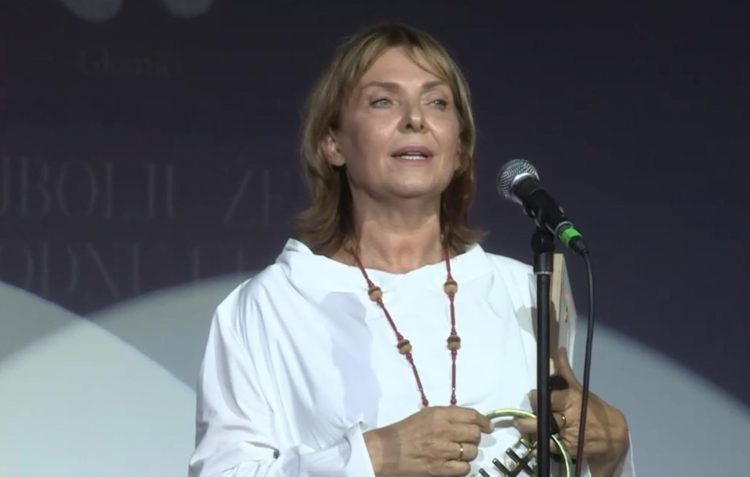 „PROĆI ĆE OVA POGANA VREMENA“ Vesna Trivalić na ivici suza, održala emotivan govor posvećen OCU OFICIRU